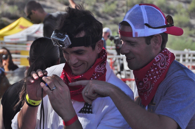 runners looking at pictures of themselves
